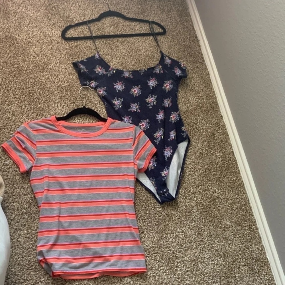Clothing bundle - Picture 2 of 3